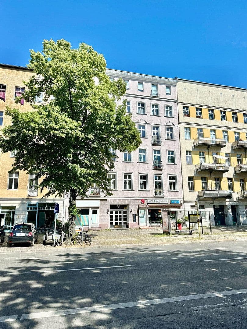 Prodej bytu 3+1 74 m², Schloßstrasse 38, Berlin-Charlottenburg, Berlín Prodej bytu 3+1 74 m², Schloßstrasse 38, Berlin-Charlottenburg, Berlín