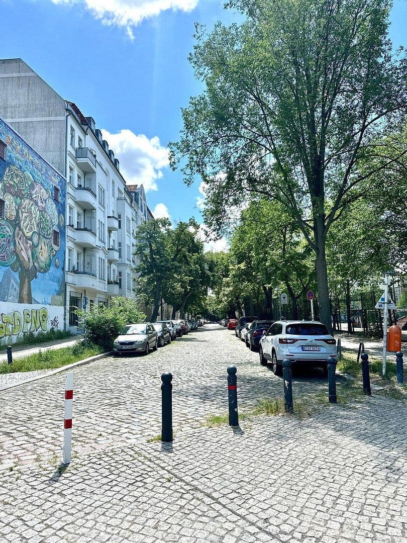 Prodej bytu 3+1 74 m², Schloßstrasse 38, Berlin-Charlottenburg, Berlín Prodej bytu 3+1 74 m², Schloßstrasse 38, Berlin-Charlottenburg, Berlín
