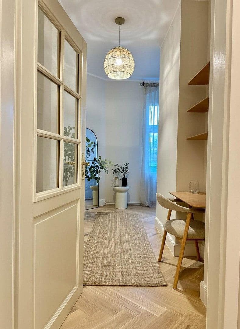 Prodej bytu 3+1 74 m², Schloßstrasse 38, Berlin-Charlottenburg, Berlín Prodej bytu 3+1 74 m², Schloßstrasse 38, Berlin-Charlottenburg, Berlín