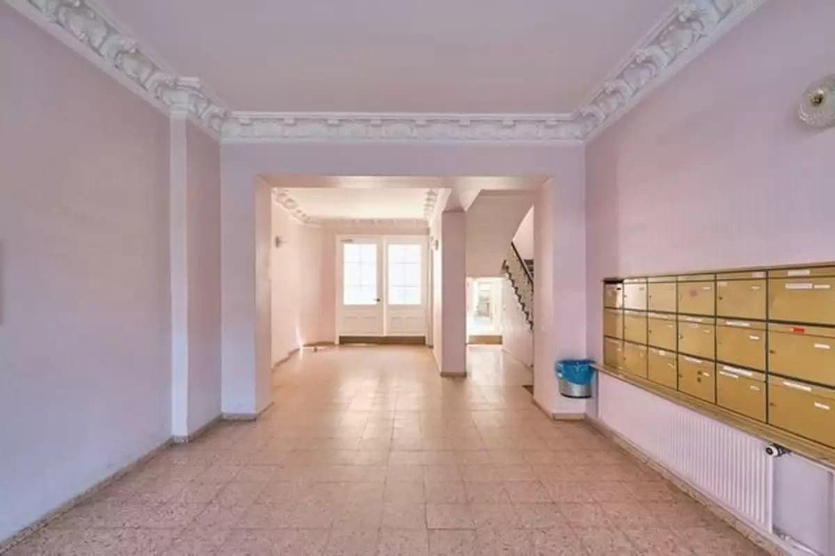 Prodej bytu 3+1 74 m², Schloßstrasse 38, Berlin-Charlottenburg, Berlín Prodej bytu 3+1 74 m², Schloßstrasse 38, Berlin-Charlottenburg, Berlín
