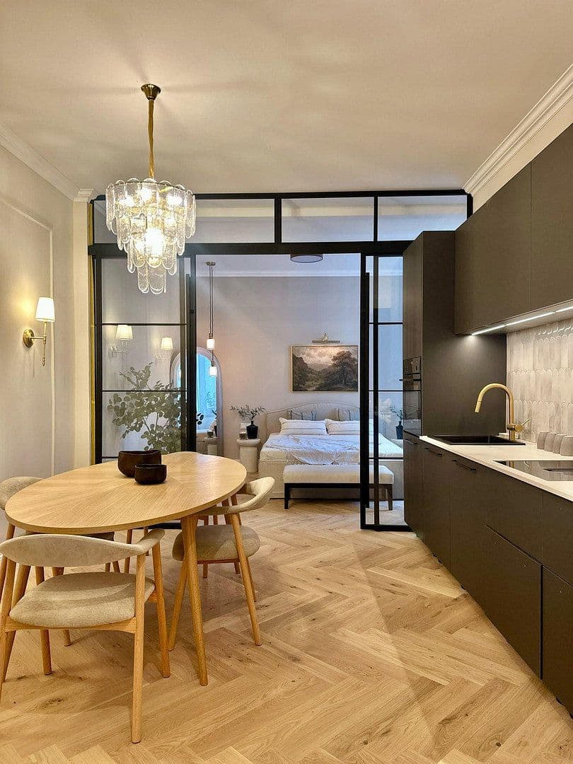 Prodej bytu 3+1 74 m², Schloßstrasse 38, Berlin-Charlottenburg, Berlín Prodej bytu 3+1 74 m², Schloßstrasse 38, Berlin-Charlottenburg, Berlín