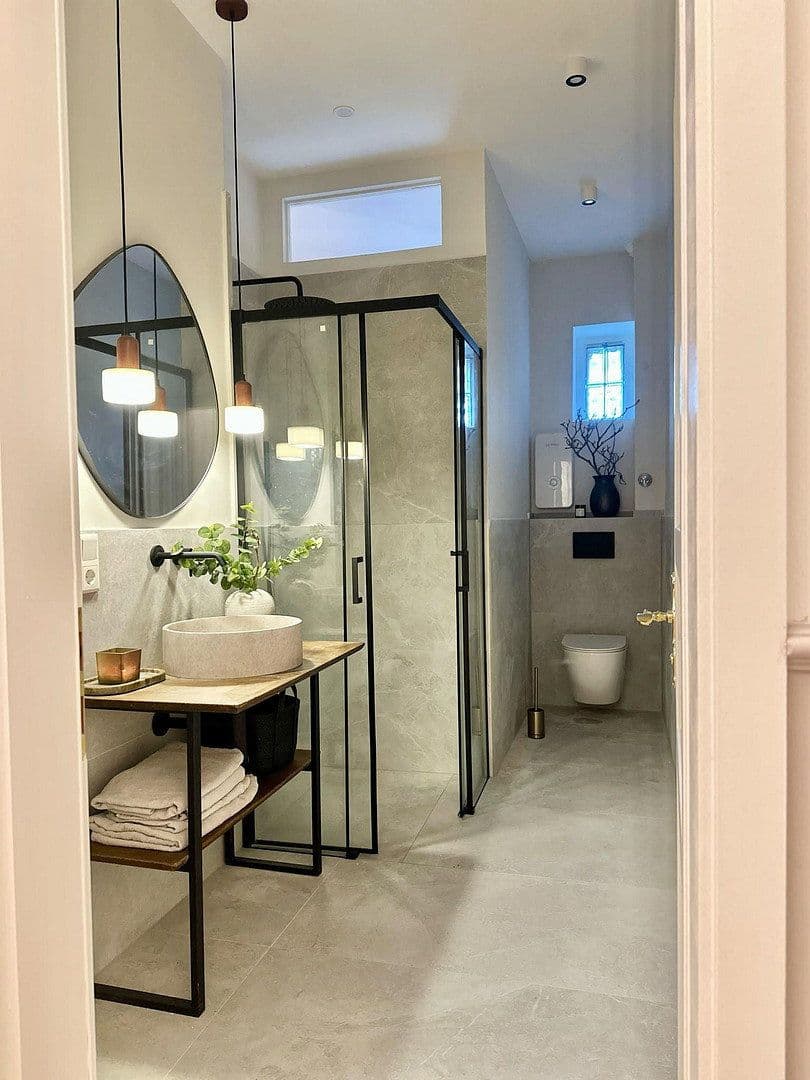 Prodej bytu 3+1 74 m², Schloßstrasse 38, Berlin-Charlottenburg, Berlín Prodej bytu 3+1 74 m², Schloßstrasse 38, Berlin-Charlottenburg, Berlín