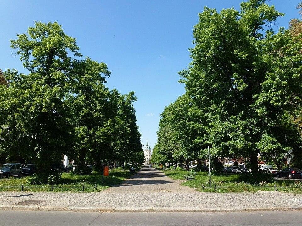 Prodej bytu 3+1 74 m², Schloßstrasse 38, Berlin-Charlottenburg, Berlín Prodej bytu 3+1 74 m², Schloßstrasse 38, Berlin-Charlottenburg, Berlín