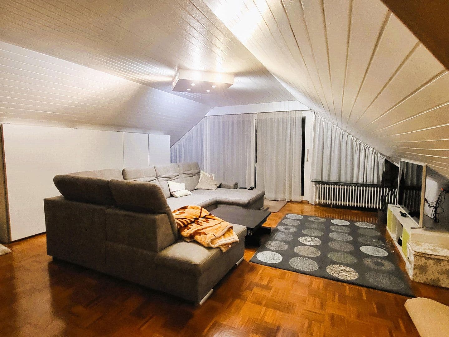 Prodej domu 183 m², pozemek 996 m², Osnabrück, Dolní Sasko Prodej domu 183 m², pozemek 996 m², Osnabrück, Dolní Sasko