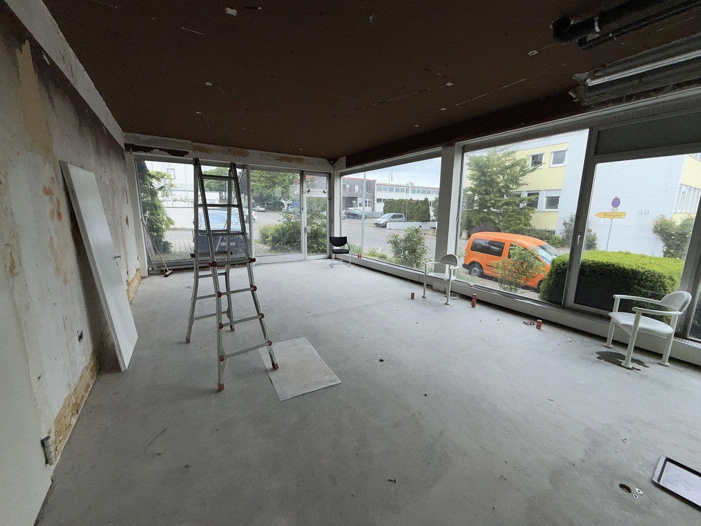 Pronájem nebytového prostoru 230 m², Fellbach, Bádensko-Württembersko Pronájem nebytového prostoru 230 m², Fellbach, Bádensko-Württembersko