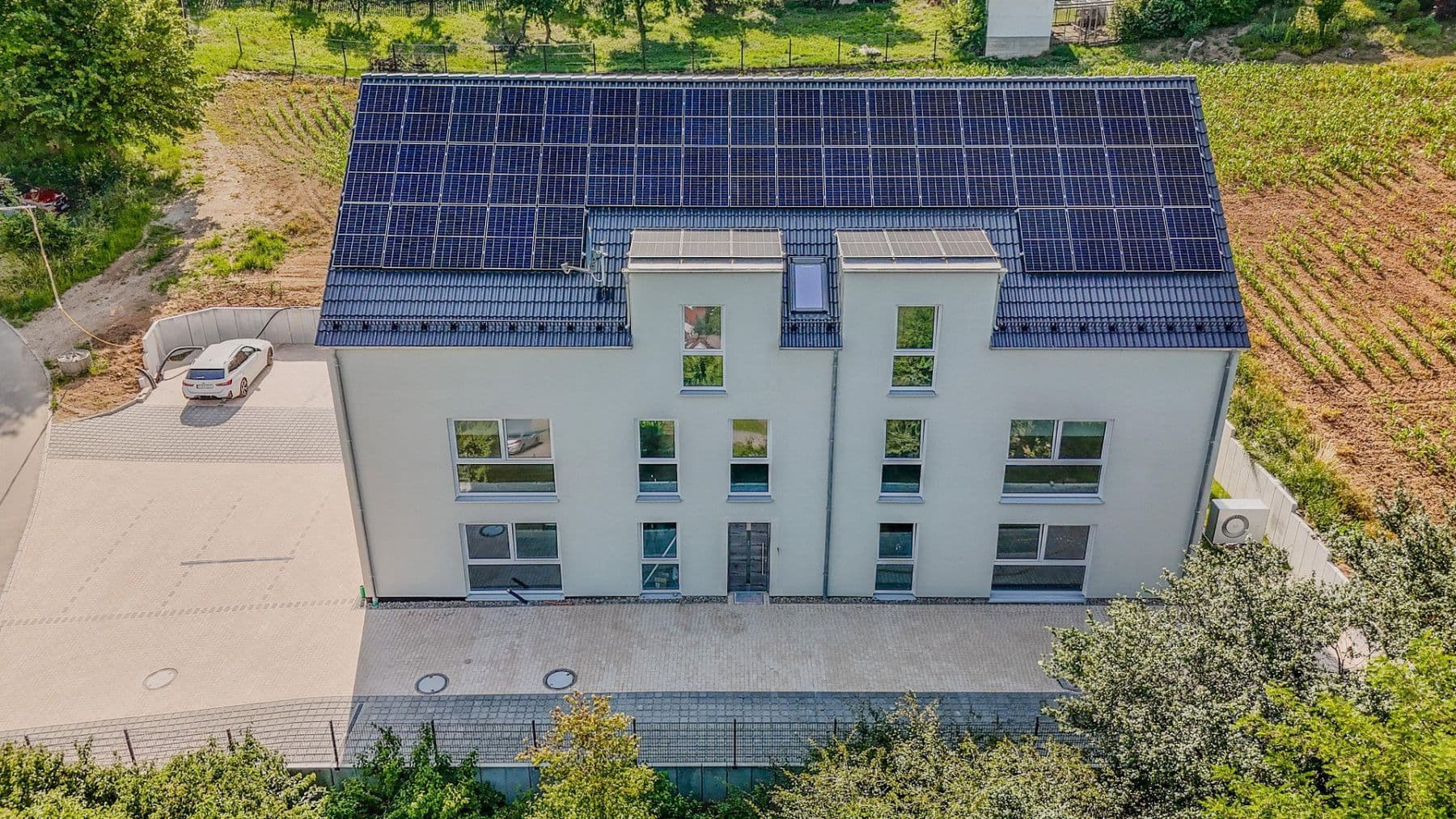 Pronájem bytu 1+1 84 m², Fichtelgebirgstraße 6, Sinzing, Bavorsko Pronájem bytu 1+1 84 m², Fichtelgebirgstraße 6, Sinzing, Bavorsko