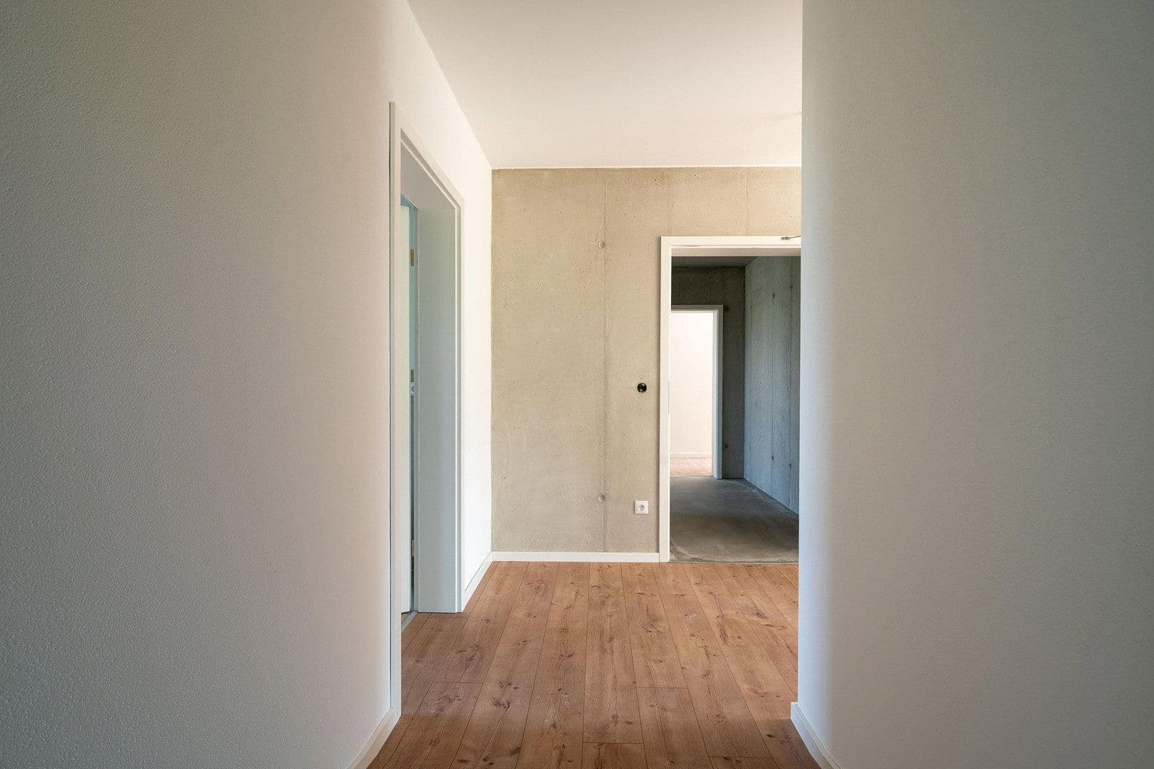 Pronájem bytu 1+1 84 m², Fichtelgebirgstraße 6, Sinzing, Bavorsko Pronájem bytu 1+1 84 m², Fichtelgebirgstraße 6, Sinzing, Bavorsko