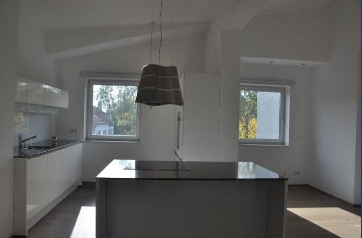 Pronájem bytu 3+1 159 m², Kassel, Hessen Pronájem bytu 3+1 159 m², Kassel, Hessen