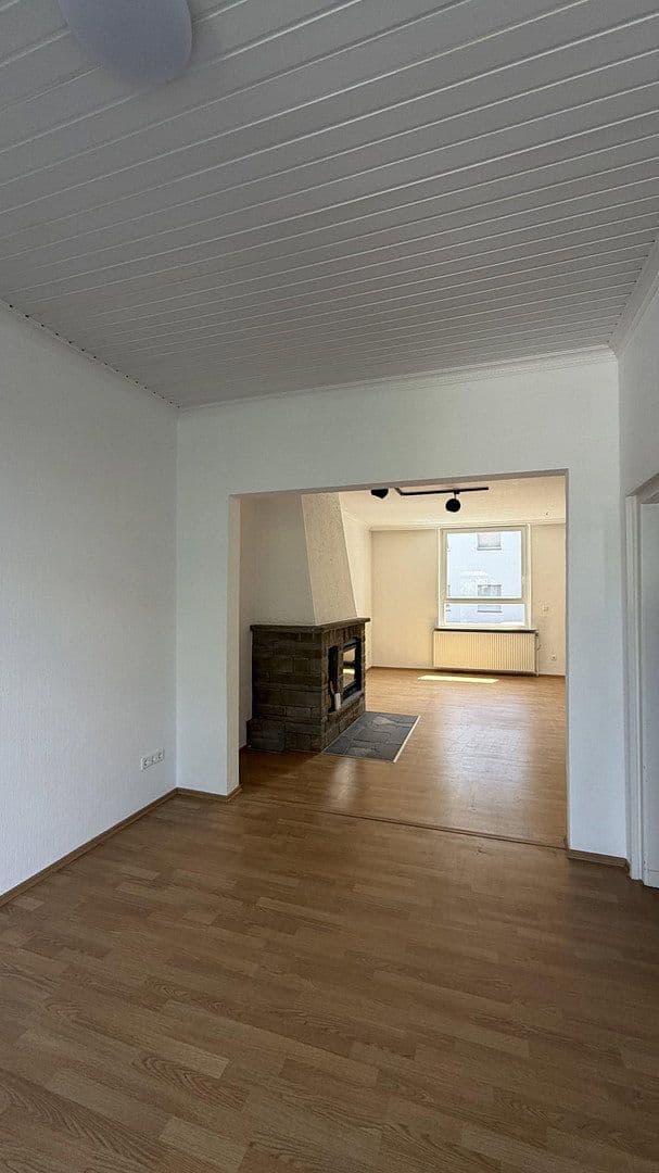 Prodej bytu 4+1 109 m², Niederstraße 9, Recklinghausen, Severní Porýní-Vestfálsko Prodej bytu 4+1 109 m², Niederstraße 9, Recklinghausen, Severní Porýní-Vestfálsko