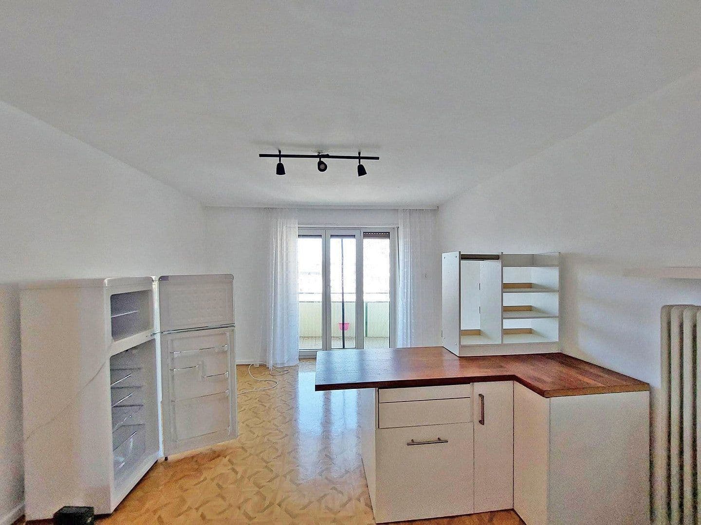 Pronájem bytu 1+1 45 m², Ludwigshafen, Porýní-Falc Pronájem bytu 1+1 45 m², Ludwigshafen, Porýní-Falc