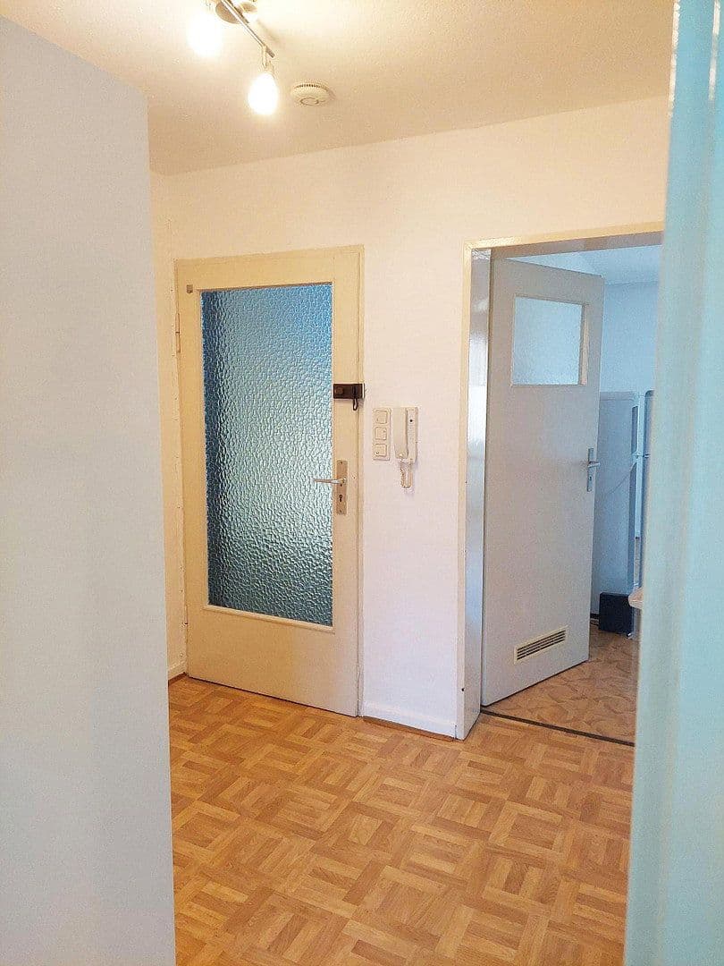 Pronájem bytu 1+1 45 m², Ludwigshafen, Porýní-Falc Pronájem bytu 1+1 45 m², Ludwigshafen, Porýní-Falc