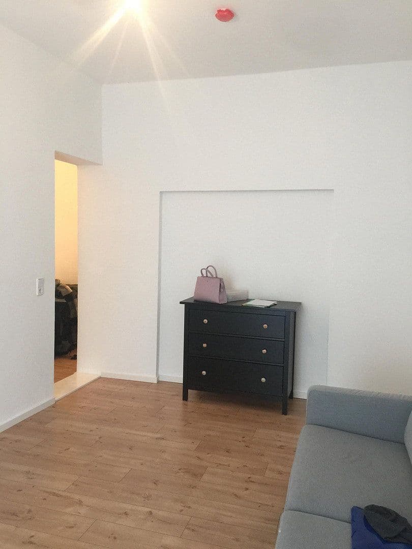 Pronájem bytu 1+1 40 m², Magdalenenstraße 21, Berlin, Berlín Pronájem bytu 1+1 40 m², Magdalenenstraße 21, Berlin, Berlín