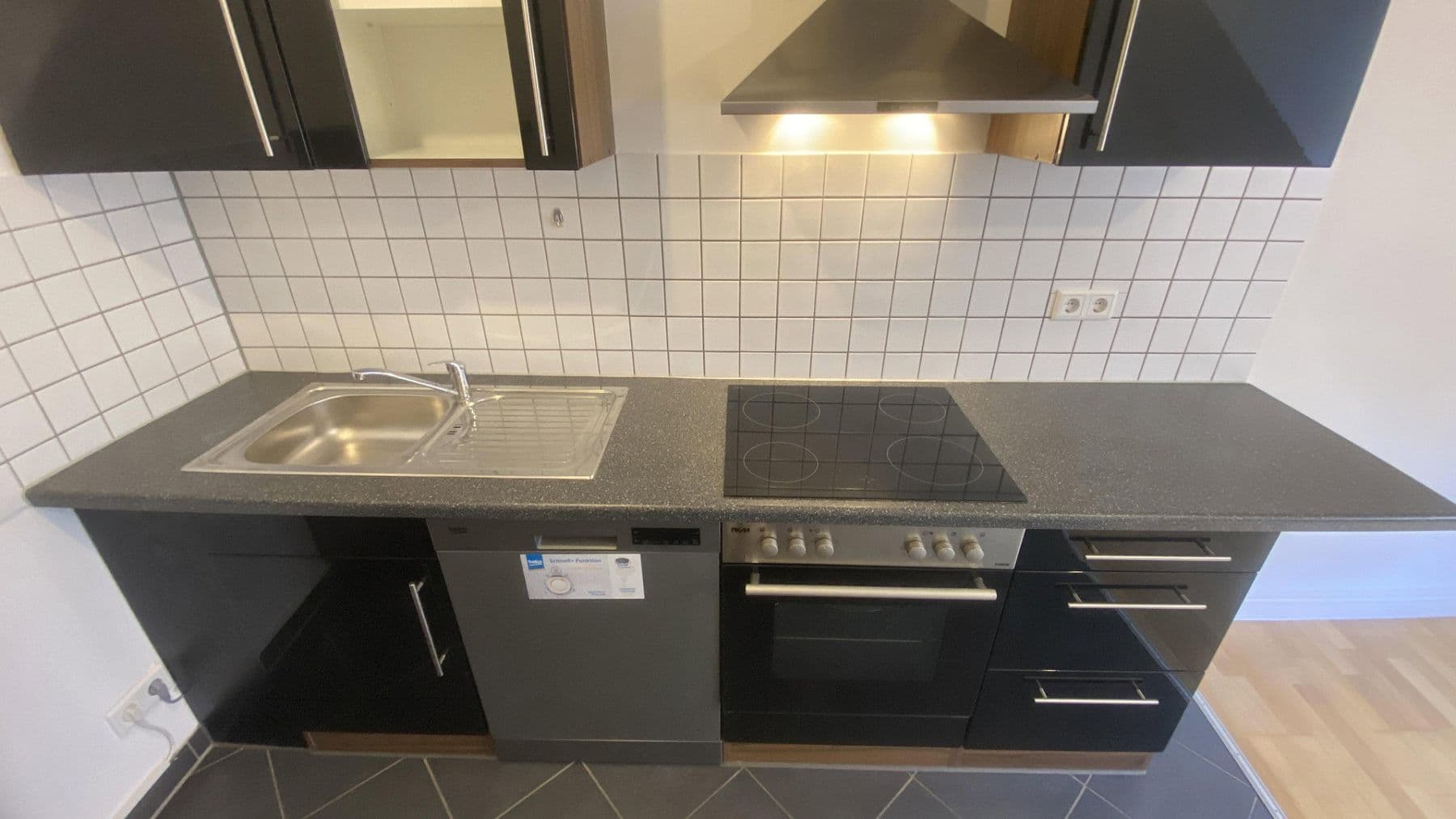 Pronájem bytu 3+1 61 m², Vordere Ledergasse 0, Nürnberg, Bavorsko Pronájem bytu 3+1 61 m², Vordere Ledergasse 0, Nürnberg, Bavorsko
