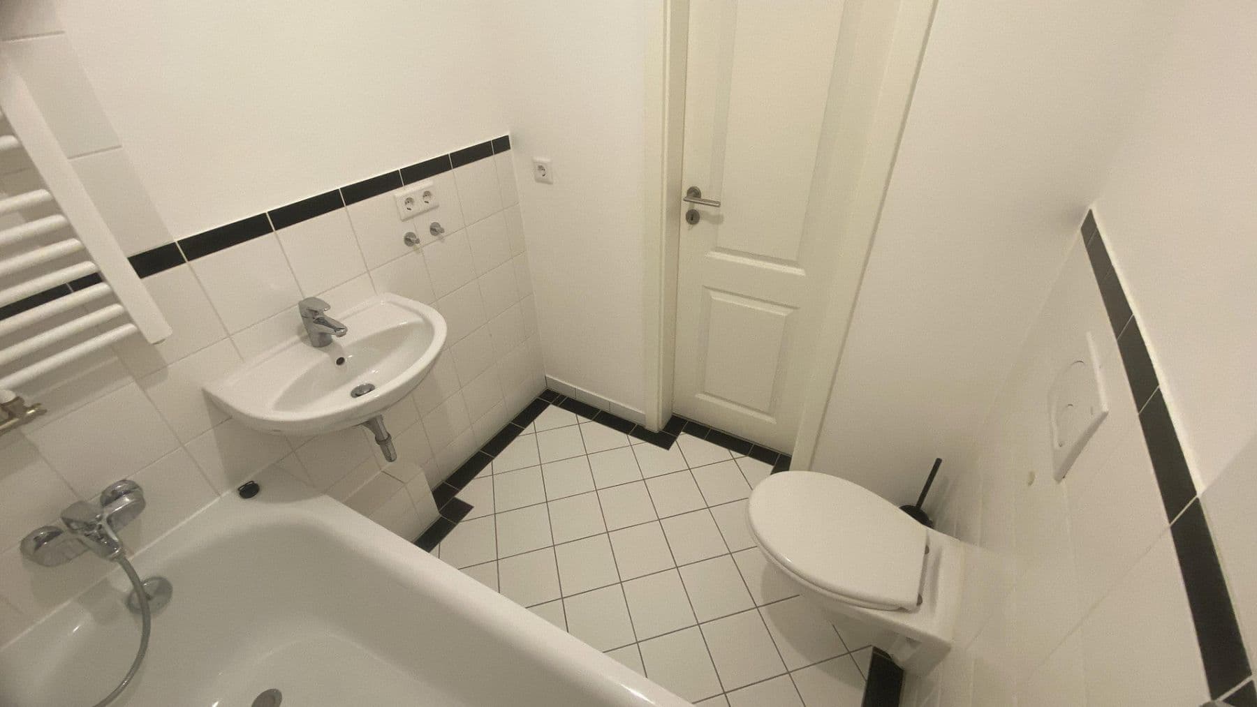 Pronájem bytu 3+1 61 m², Vordere Ledergasse 0, Nürnberg, Bavorsko Pronájem bytu 3+1 61 m², Vordere Ledergasse 0, Nürnberg, Bavorsko