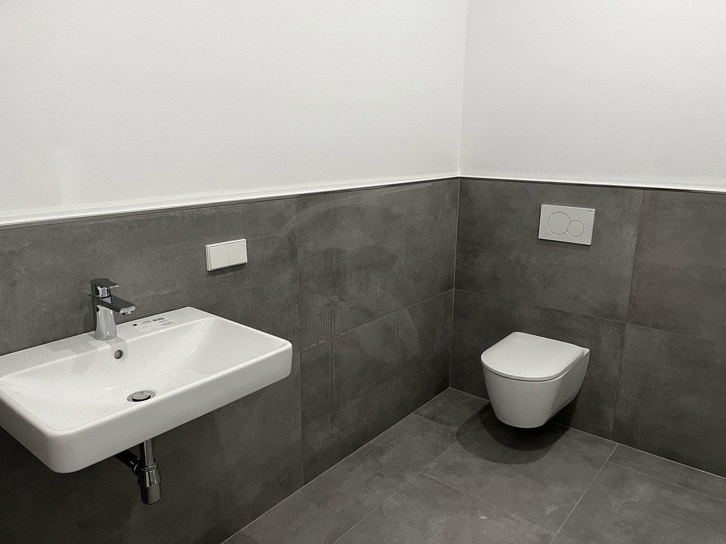 Pronájem nebytového prostoru 100 m², Philippsburg, Bádensko-Württembersko Pronájem nebytového prostoru 100 m², Philippsburg, Bádensko-Württembersko