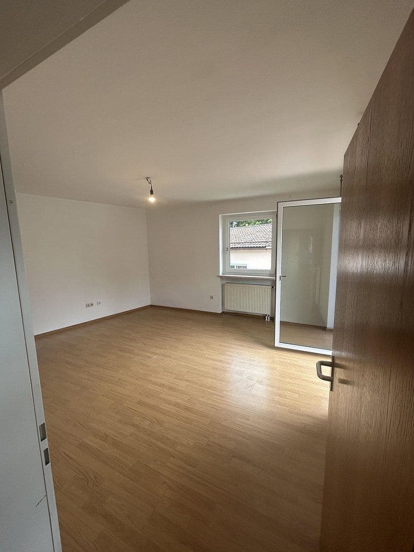 Pronájem bytu 2+1 59 m², Traunstein, Bavorsko Pronájem bytu 2+1 59 m², Traunstein, Bavorsko