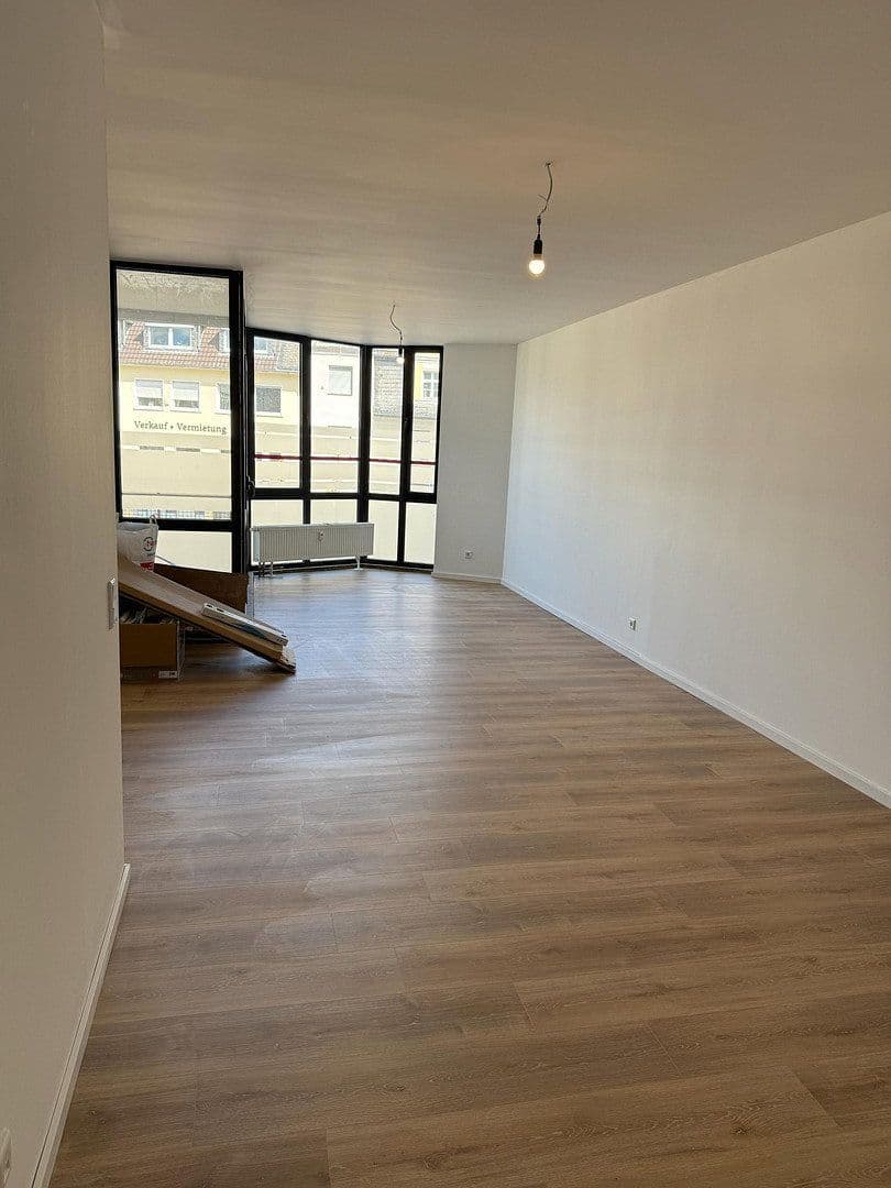 Pronájem bytu 3+1 102 m², Klevstr. 4, Troisdorf, Severní Porýní-Vestfálsko Pronájem bytu 3+1 102 m², Klevstr. 4, Troisdorf, Severní Porýní-Vestfálsko