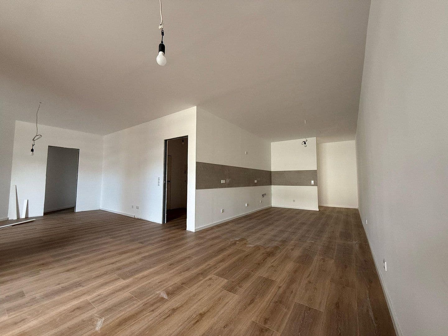 Pronájem bytu 3+1 102 m², Kölner Platz 2, Troisdorf, Severní Porýní-Vestfálsko Pronájem bytu 3+1 102 m², Kölner Platz 2, Troisdorf, Severní Porýní-Vestfálsko