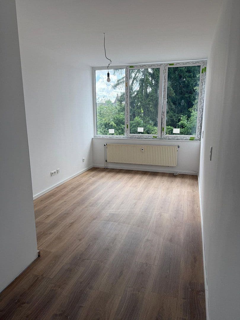 Pronájem bytu 3+1 102 m², Kölner Platz 2, Troisdorf, Severní Porýní-Vestfálsko Pronájem bytu 3+1 102 m², Kölner Platz 2, Troisdorf, Severní Porýní-Vestfálsko