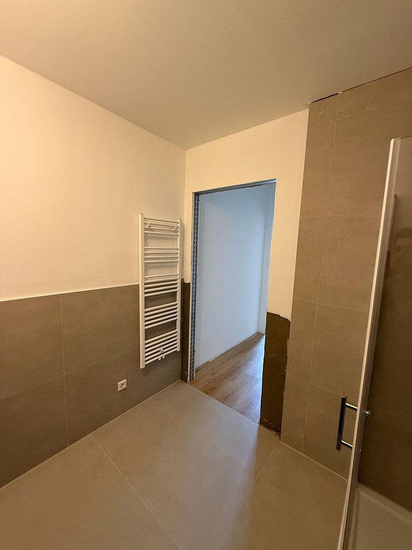 Pronájem bytu 3+1 102 m², Kölner Platz 2, Troisdorf, Severní Porýní-Vestfálsko Pronájem bytu 3+1 102 m², Kölner Platz 2, Troisdorf, Severní Porýní-Vestfálsko