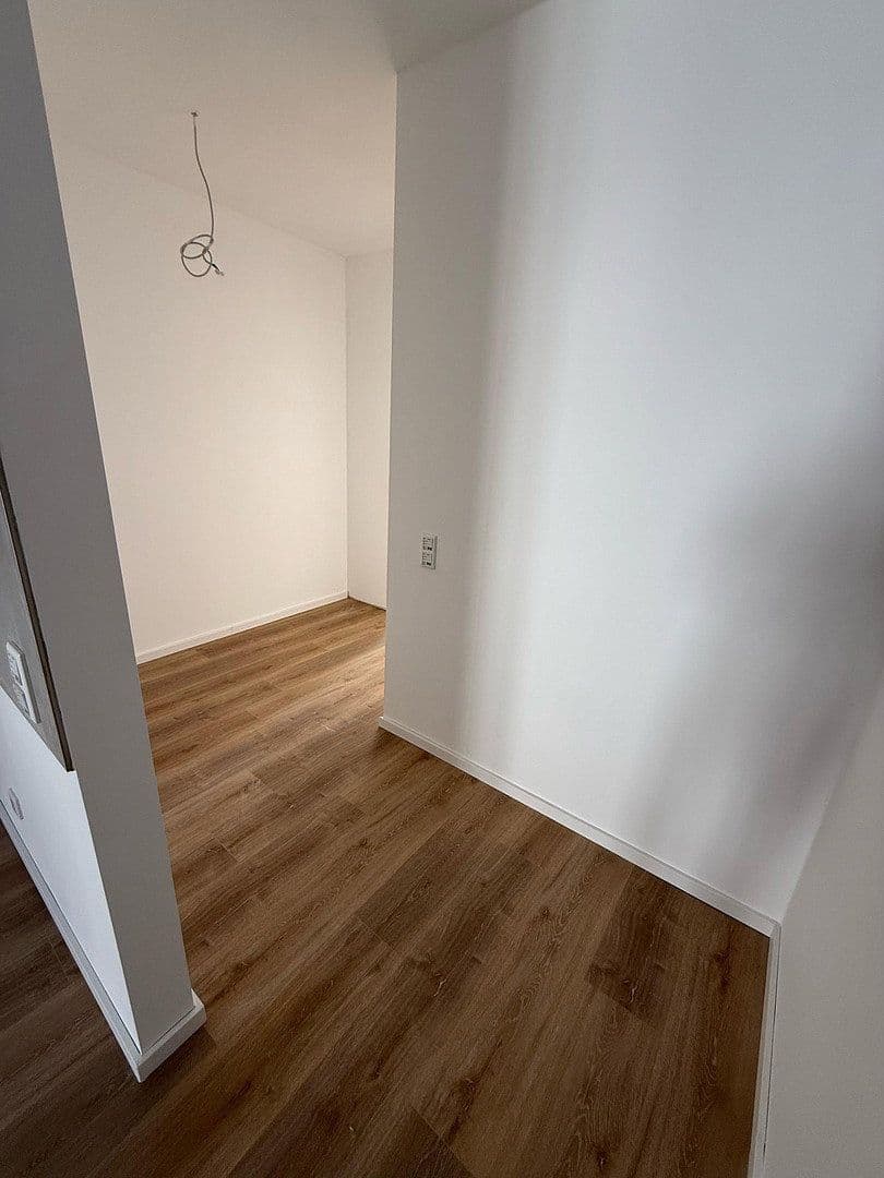 Pronájem bytu 3+1 102 m², Kölner Platz 2, Troisdorf, Severní Porýní-Vestfálsko Pronájem bytu 3+1 102 m², Kölner Platz 2, Troisdorf, Severní Porýní-Vestfálsko