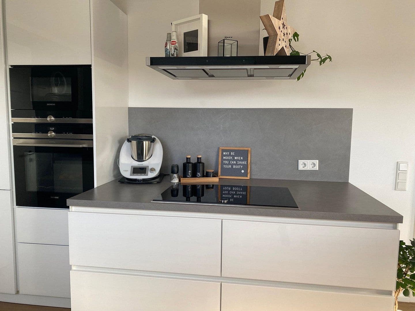Prodej bytu 4+1 120 m², Marktstraße 10, Kipfenberg, Bavorsko Prodej bytu 4+1 120 m², Marktstraße 10, Kipfenberg, Bavorsko