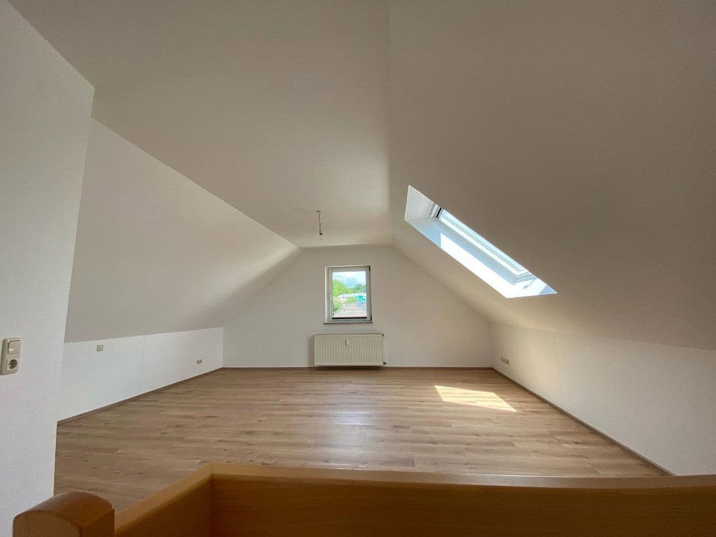 Pronájem bytu 3+1 82 m², Bergstraße 14, Sehlem, Porýní-Falc Pronájem bytu 3+1 82 m², Bergstraße 14, Sehlem, Porýní-Falc