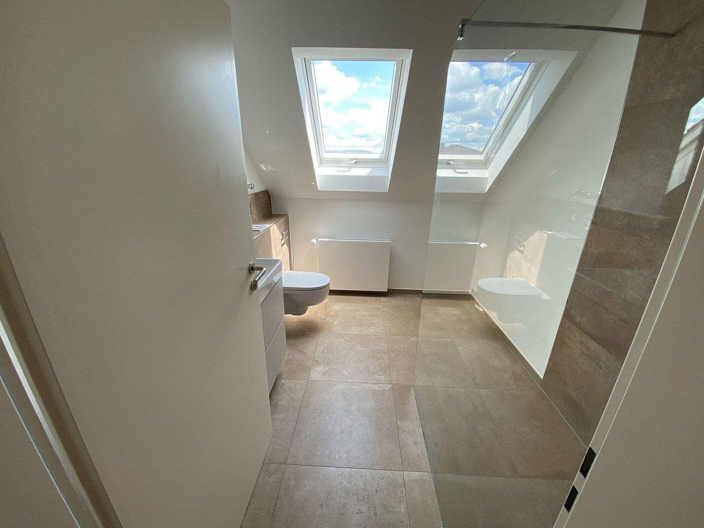 Pronájem bytu 3+1 82 m², Bergstraße 14, Sehlem, Porýní-Falc Pronájem bytu 3+1 82 m², Bergstraße 14, Sehlem, Porýní-Falc