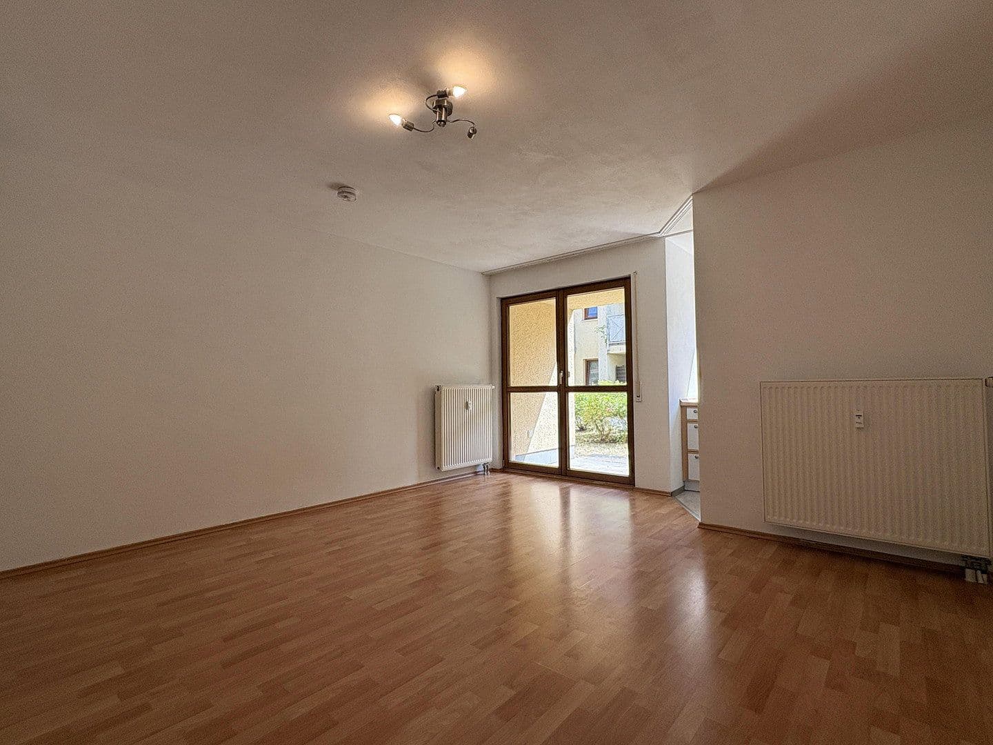 Pronájem bytu 1+1 30 m², Waaggasse 14, Baiersdorf, Bavorsko Pronájem bytu 1+1 30 m², Waaggasse 14, Baiersdorf, Bavorsko