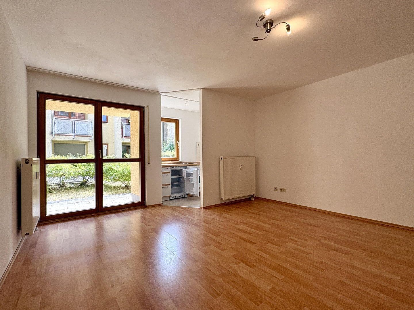 Pronájem bytu 1+1 30 m², Waaggasse 14, Baiersdorf, Bavorsko Pronájem bytu 1+1 30 m², Waaggasse 14, Baiersdorf, Bavorsko