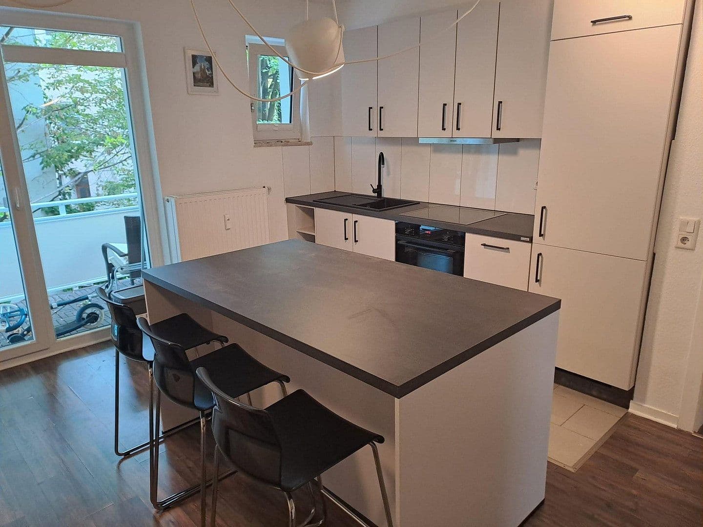 Pronájem bytu 2+1 62 m², Escherstraße 60, Köln, Severní Porýní-Vestfálsko Pronájem bytu 2+1 62 m², Escherstraße 60, Köln, Severní Porýní-Vestfálsko