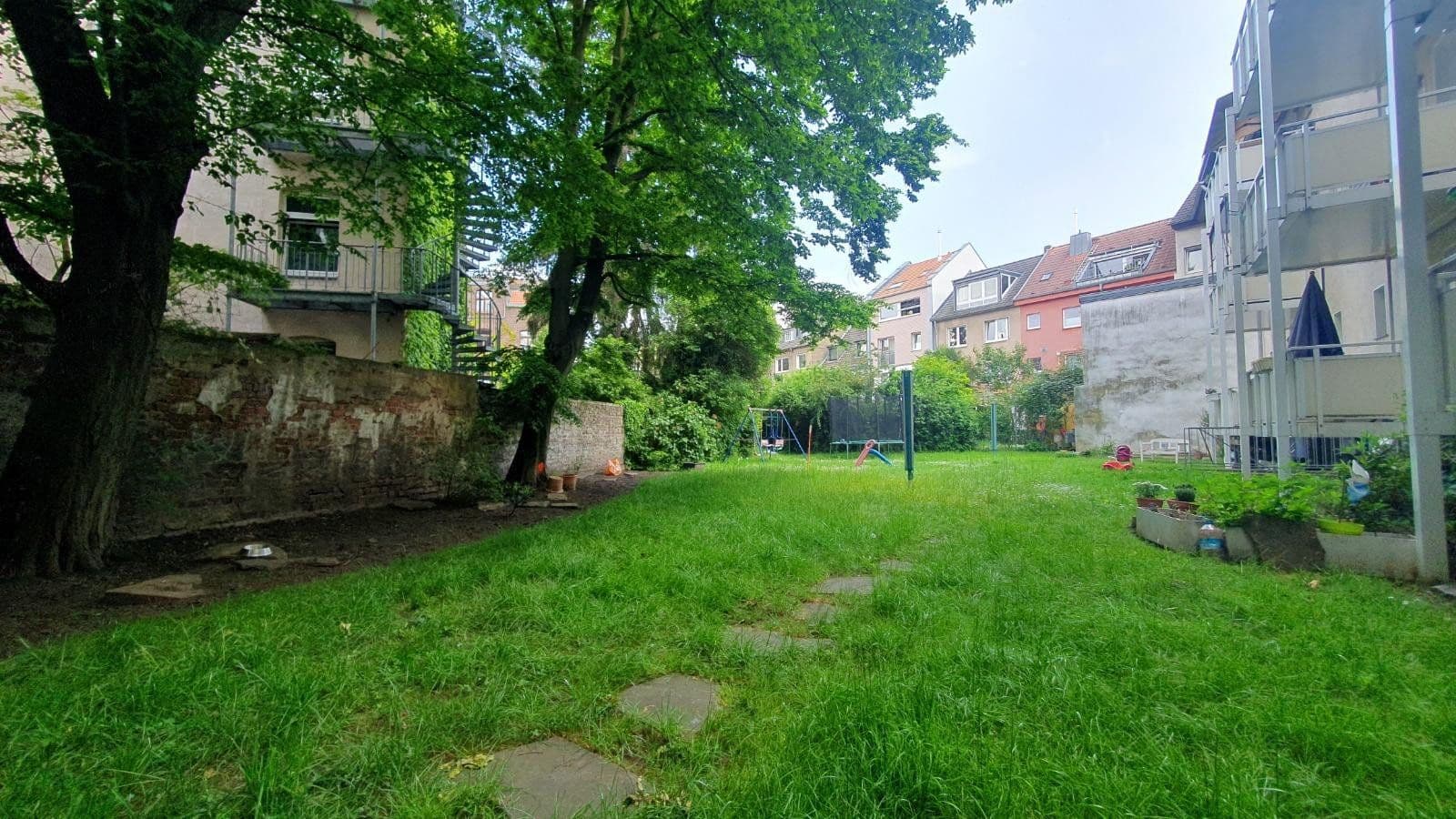 Pronájem bytu 2+1 62 m², Escherstraße 60, Köln, Severní Porýní-Vestfálsko Pronájem bytu 2+1 62 m², Escherstraße 60, Köln, Severní Porýní-Vestfálsko