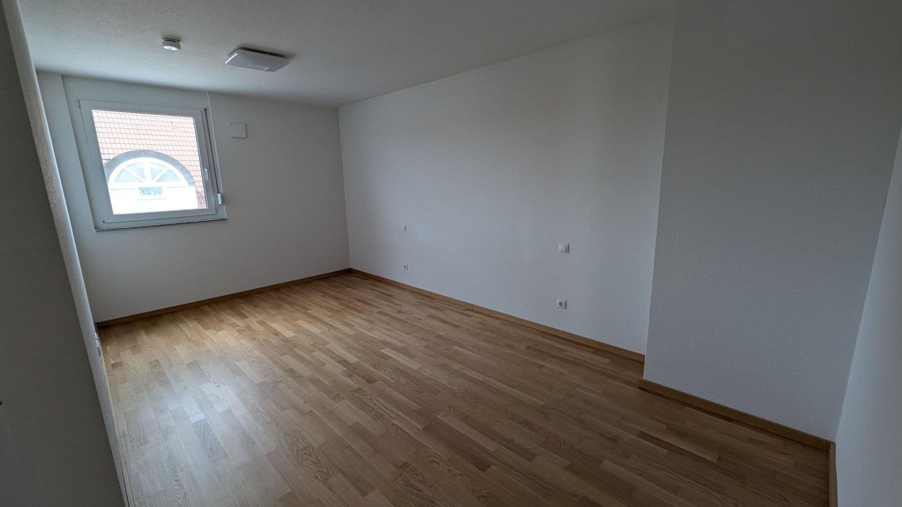 Prodej bytu 3+1 91 m², Herrenberg, Bádensko-Württembersko Prodej bytu 3+1 91 m², Herrenberg, Bádensko-Württembersko