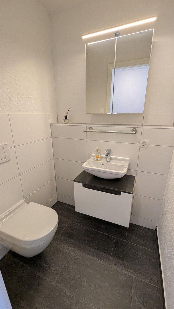 Prodej bytu 3+1 91 m², Herrenberg, Bádensko-Württembersko Prodej bytu 3+1 91 m², Herrenberg, Bádensko-Württembersko