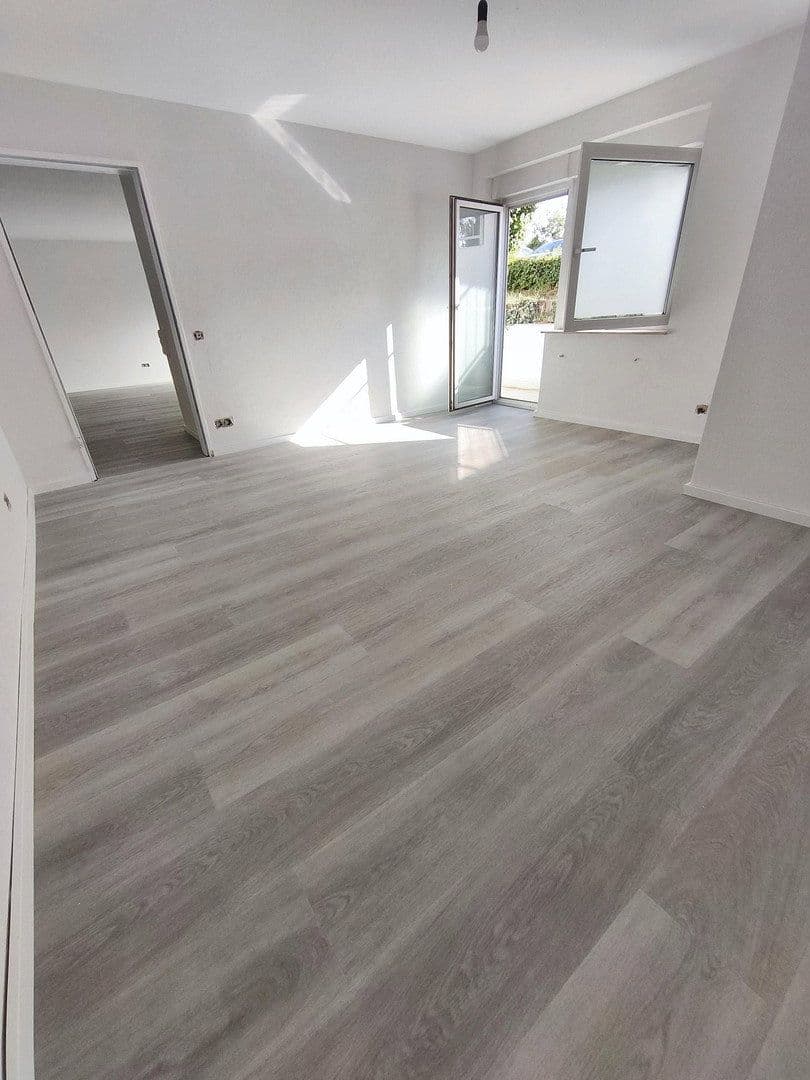 Pronájem bytu 2+1 63 m², March, Bádensko-Württembersko Pronájem bytu 2+1 63 m², March, Bádensko-Württembersko