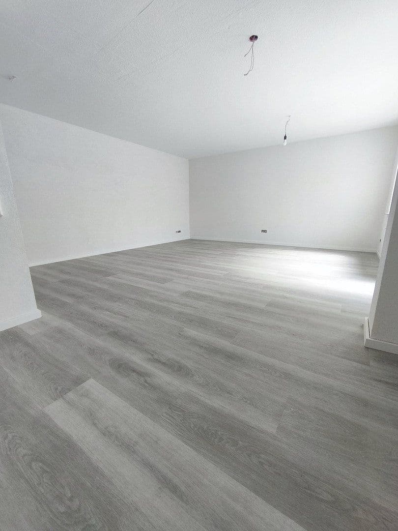 Pronájem bytu 2+1 63 m², March, Bádensko-Württembersko Pronájem bytu 2+1 63 m², March, Bádensko-Württembersko