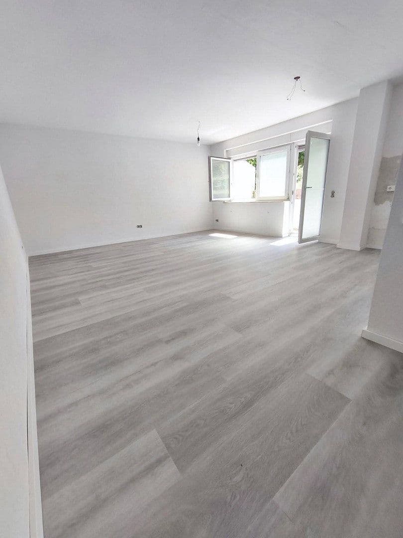 Pronájem bytu 2+1 63 m², March, Bádensko-Württembersko Pronájem bytu 2+1 63 m², March, Bádensko-Württembersko