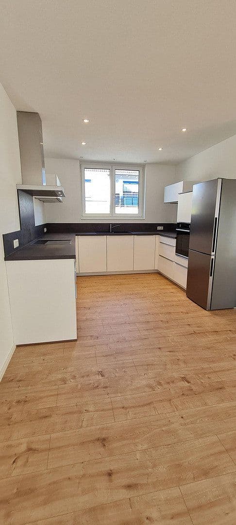 Pronájem domu 137 m², pozemek 40 m², Bad Säckingen, Bádensko-Württembersko Pronájem domu 137 m², pozemek 40 m², Bad Säckingen, Bádensko-Württembersko