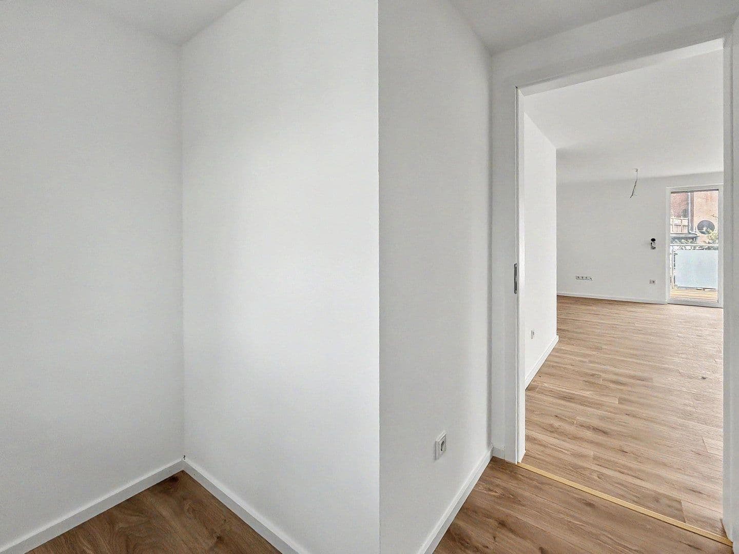 Pronájem bytu 2+1 78 m², Siegburg, Severní Porýní-Vestfálsko Pronájem bytu 2+1 78 m², Siegburg, Severní Porýní-Vestfálsko