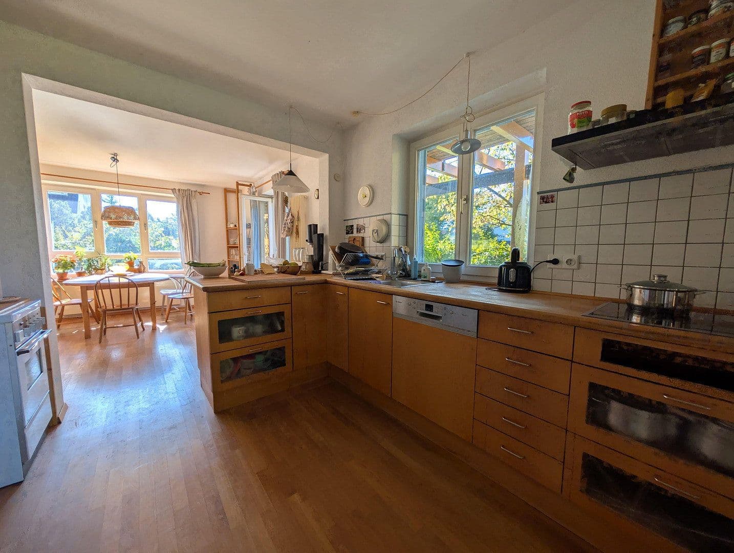 Prodej domu 183 m², pozemek 631 m², Sternbergstr. 18, Tübingen, Bádensko-Württembersko Prodej domu 183 m², pozemek 631 m², Sternbergstr. 18, Tübingen, Bádensko-Württembersko