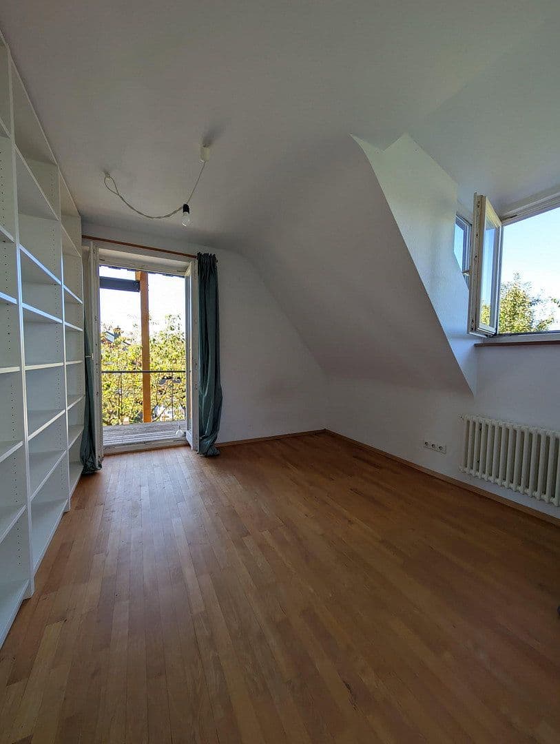 Prodej domu 183 m², pozemek 631 m², Sternbergstr. 18, Tübingen, Bádensko-Württembersko Prodej domu 183 m², pozemek 631 m², Sternbergstr. 18, Tübingen, Bádensko-Württembersko