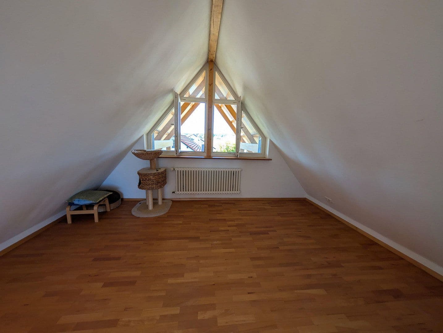Prodej domu 183 m², pozemek 631 m², Sternbergstr. 18, Tübingen, Bádensko-Württembersko Prodej domu 183 m², pozemek 631 m², Sternbergstr. 18, Tübingen, Bádensko-Württembersko