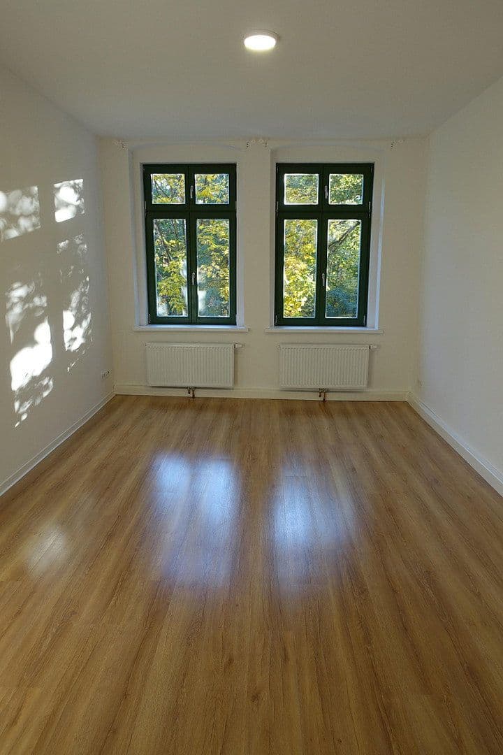 Pronájem bytu 2+1 70 m², Bahnhofstraße 50 / Konsulstraße 37, Zhořelec, Sasko Pronájem bytu 2+1 70 m², Bahnhofstraße 50 / Konsulstraße 37, Zhořelec, Sasko