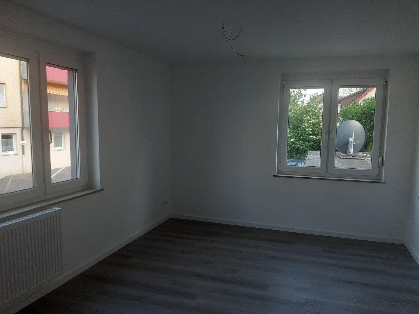 Pronájem bytu 3+1 86 m², Talstraße 109, Esslingen am Neckar, Bádensko-Württembersko Pronájem bytu 3+1 86 m², Talstraße 109, Esslingen am Neckar, Bádensko-Württembersko