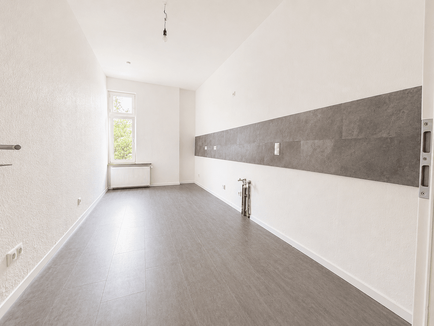 Prodej bytu 3+1 88 m², Weststraße 49, Plauen, Sasko Prodej bytu 3+1 88 m², Weststraße 49, Plauen, Sasko