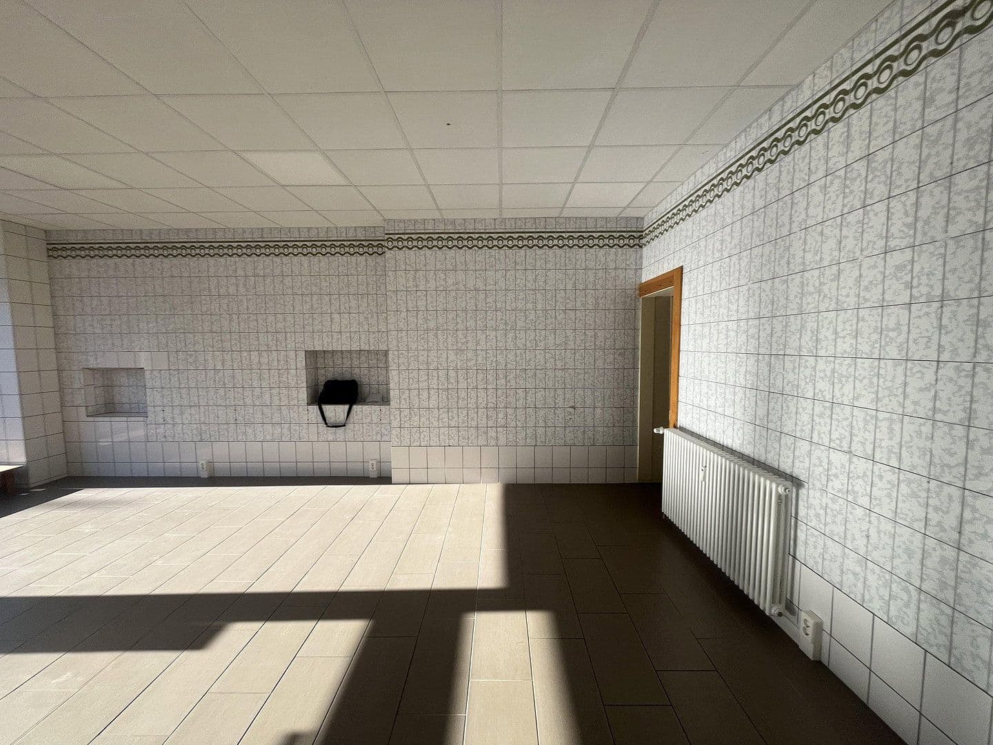 Pronájem nebytového prostoru 81 m², Tempelhofer Damm 209, Berlin, Berlín Pronájem nebytového prostoru 81 m², Tempelhofer Damm 209, Berlin, Berlín