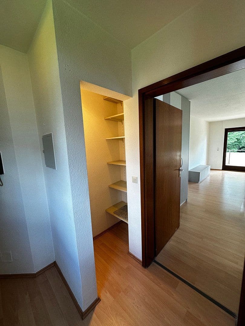 Pronájem bytu 1+1 38 m², Dreizlerstraße 64, Stuttgart, Bádensko-Württembersko Pronájem bytu 1+1 38 m², Dreizlerstraße 64, Stuttgart, Bádensko-Württembersko