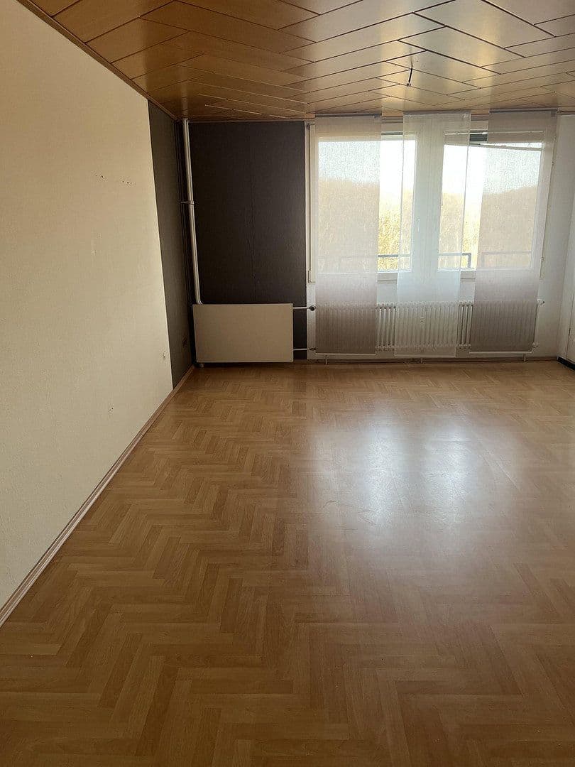 Pronájem bytu 3+1 86 m², Friedrich-Ebert-Straße 15, Sindelfingen, Bádensko-Württembersko Pronájem bytu 3+1 86 m², Friedrich-Ebert-Straße 15, Sindelfingen, Bádensko-Württembersko