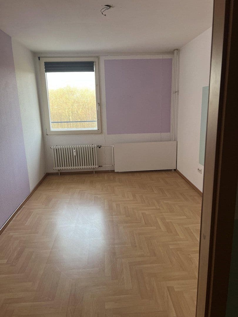 Pronájem bytu 3+1 86 m², Friedrich-Ebert-Straße 15, Sindelfingen, Bádensko-Württembersko Pronájem bytu 3+1 86 m², Friedrich-Ebert-Straße 15, Sindelfingen, Bádensko-Württembersko