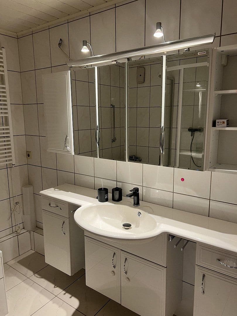 Pronájem bytu 3+1 86 m², Friedrich-Ebert-Straße 15, Sindelfingen, Bádensko-Württembersko Pronájem bytu 3+1 86 m², Friedrich-Ebert-Straße 15, Sindelfingen, Bádensko-Württembersko